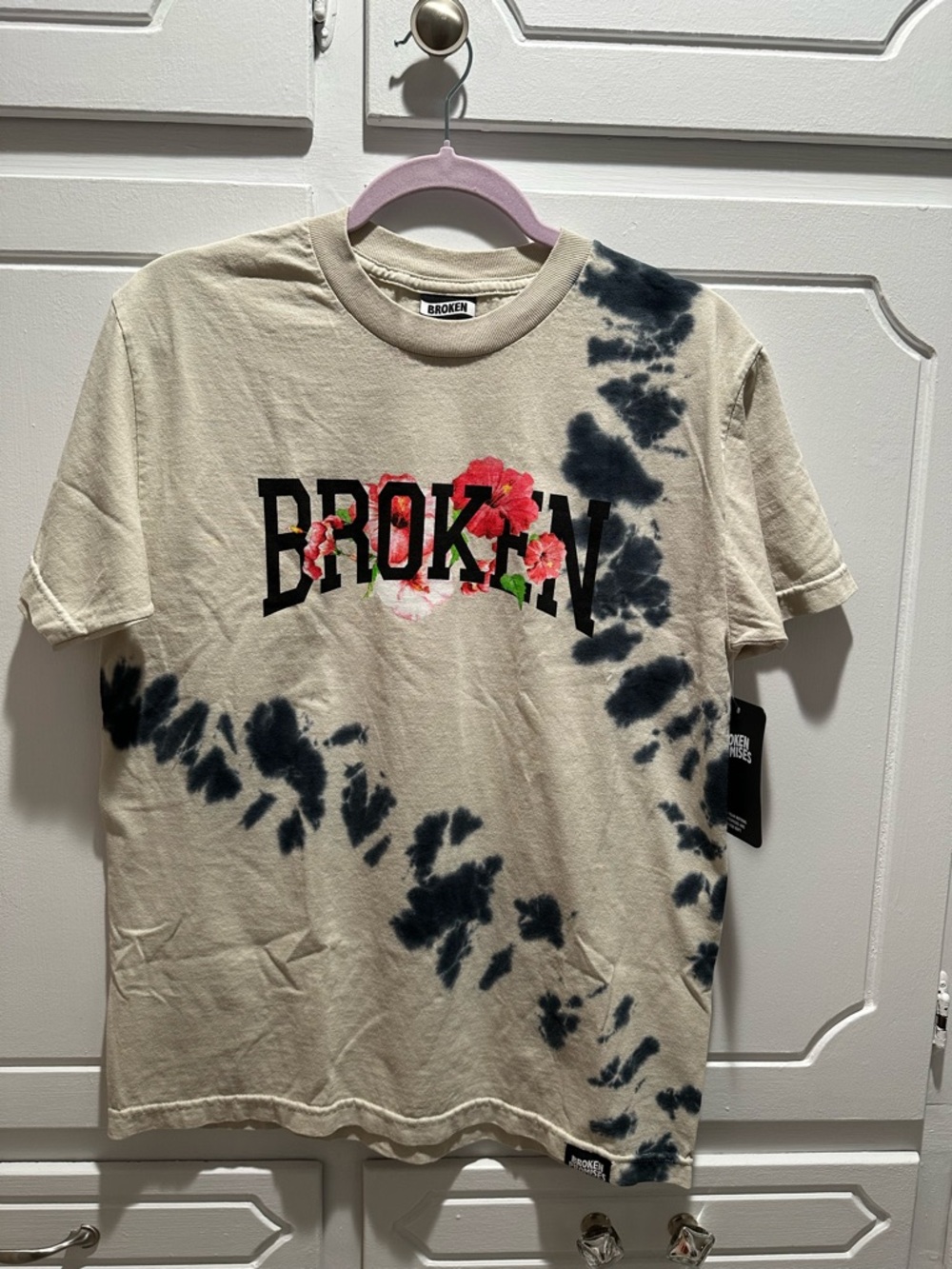 Broken Promises-Floral Logo Tie-Dye Tee in Beige and Black
